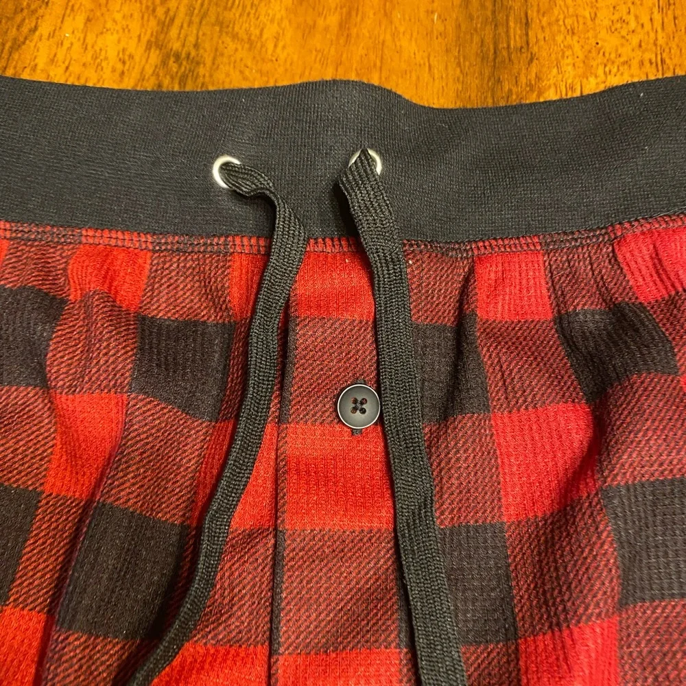 Fruit of the loom, buffalo plaid long Johns. Size small